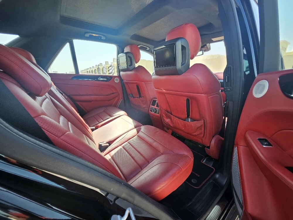 2014 Mercedes ML63 AMG - 12