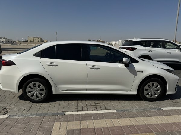 Toyota corolla hybrid model 2022 - 2
