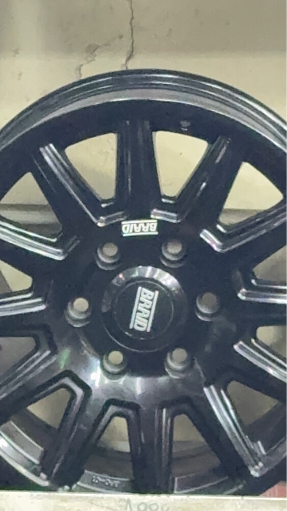 I have 4 pcs original rims - 2