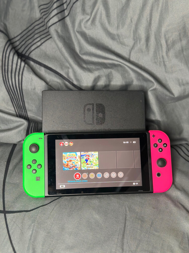 Nintendo switch  - 1