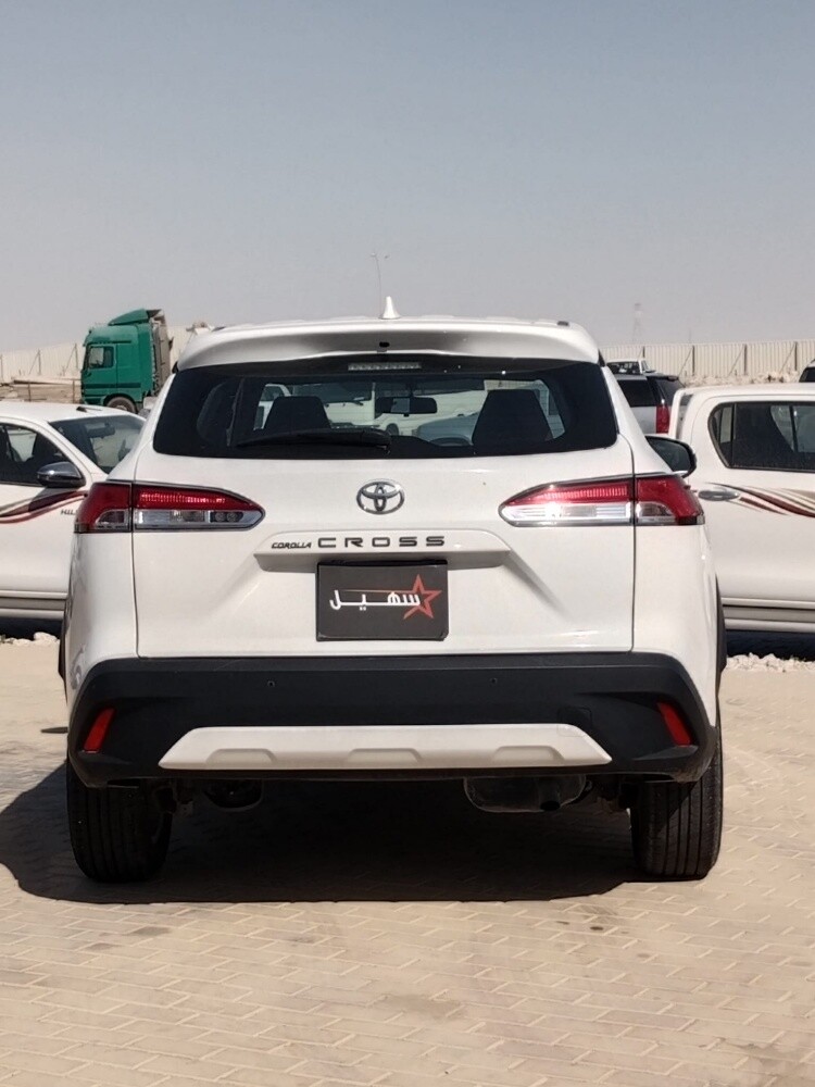تويوتا كورولا كروس 2023 نظيفة - 2