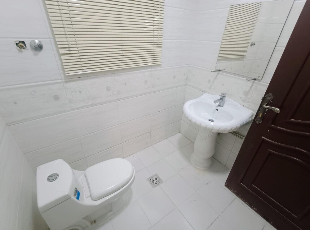 Amazing 6bhk villa female staff - 11