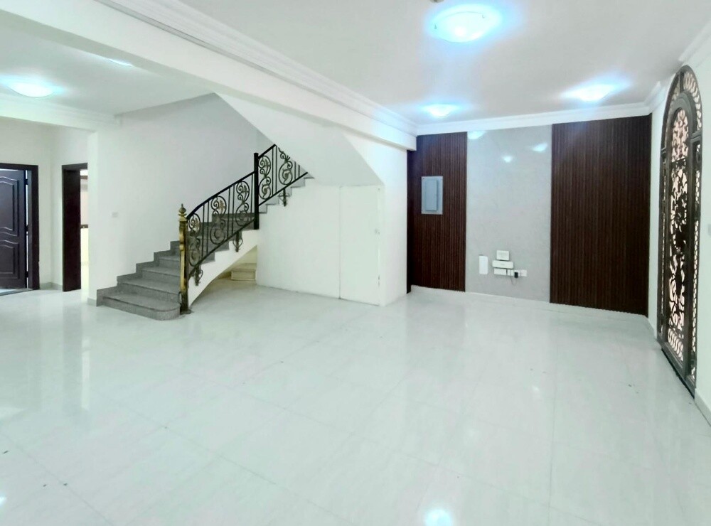 Amazing 6bhk villa female staff - 3