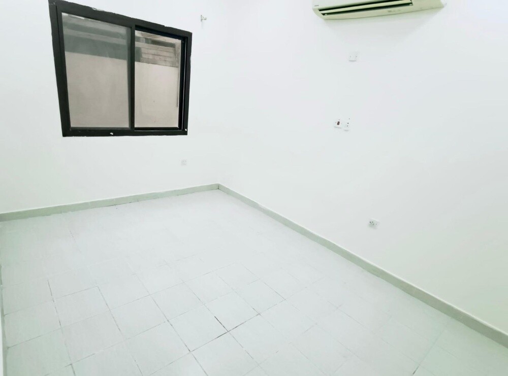Amazing 6bhk villa female staff - 10