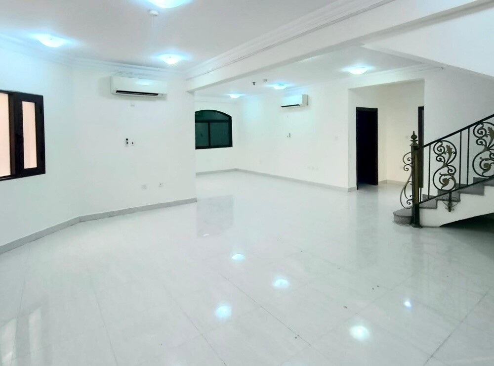Amazing 6bhk villa female staff - 2