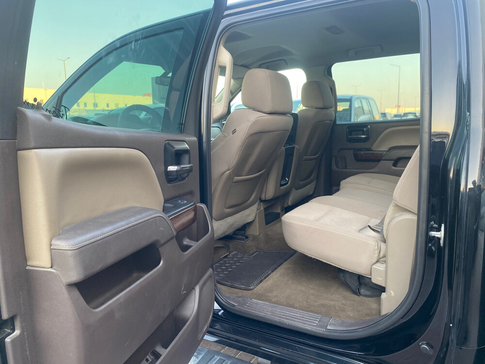 gmc sierra 2014 — photo 9 for sale in Qatar