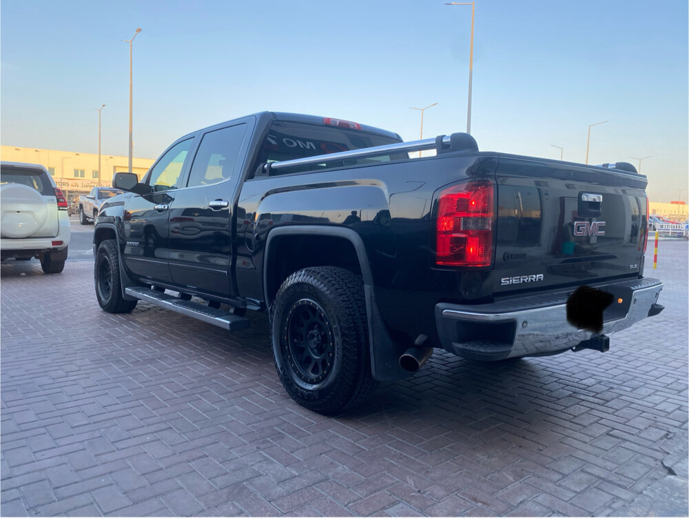 gmc sierra 2014 — photo 4 for sale in Qatar