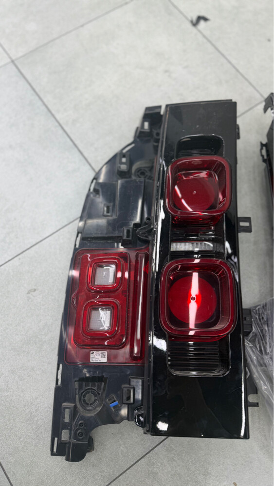 defender tail lights  - 2