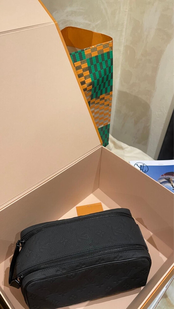 Louis Vuitton Limited Edition - 2
