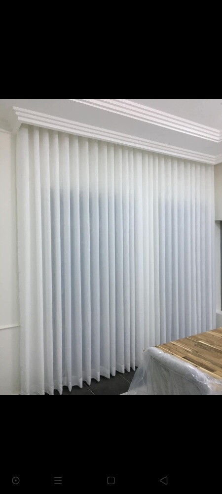 curtains sofa carpet parquet - 16