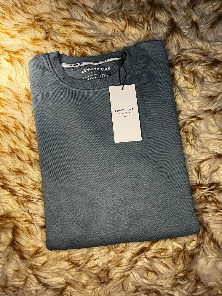 Sweatshirt From : Kenneth cole - 3