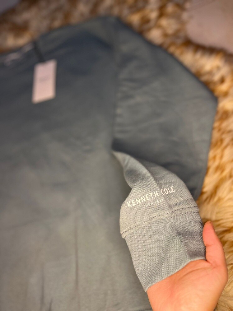Sweatshirt From : Kenneth cole - 2