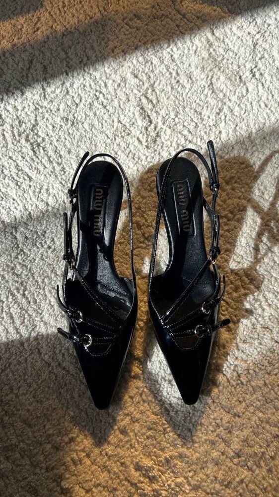 Miu Miu Patent leather slingbacks - 4