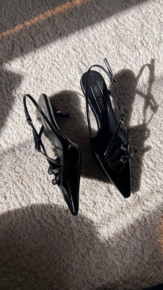 Miu Miu Patent leather slingbacks - 5