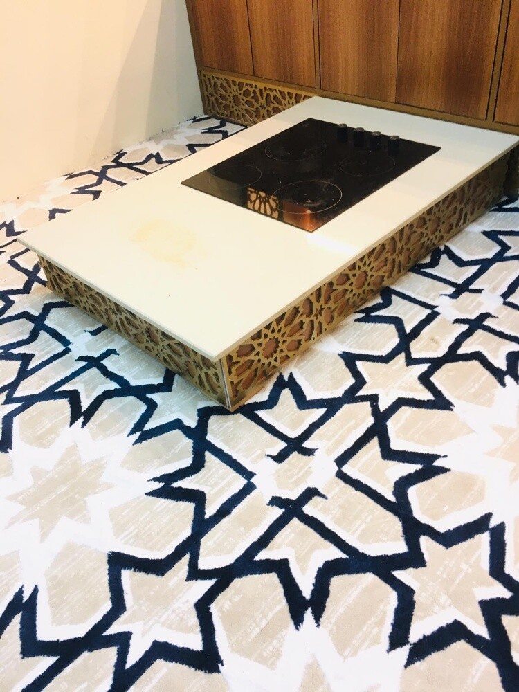 طاولة - 1