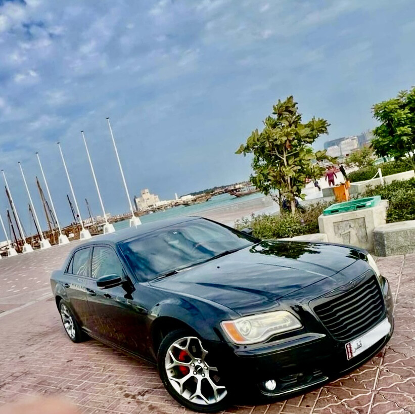 كرايسلر سي ٣٠٠ - 2