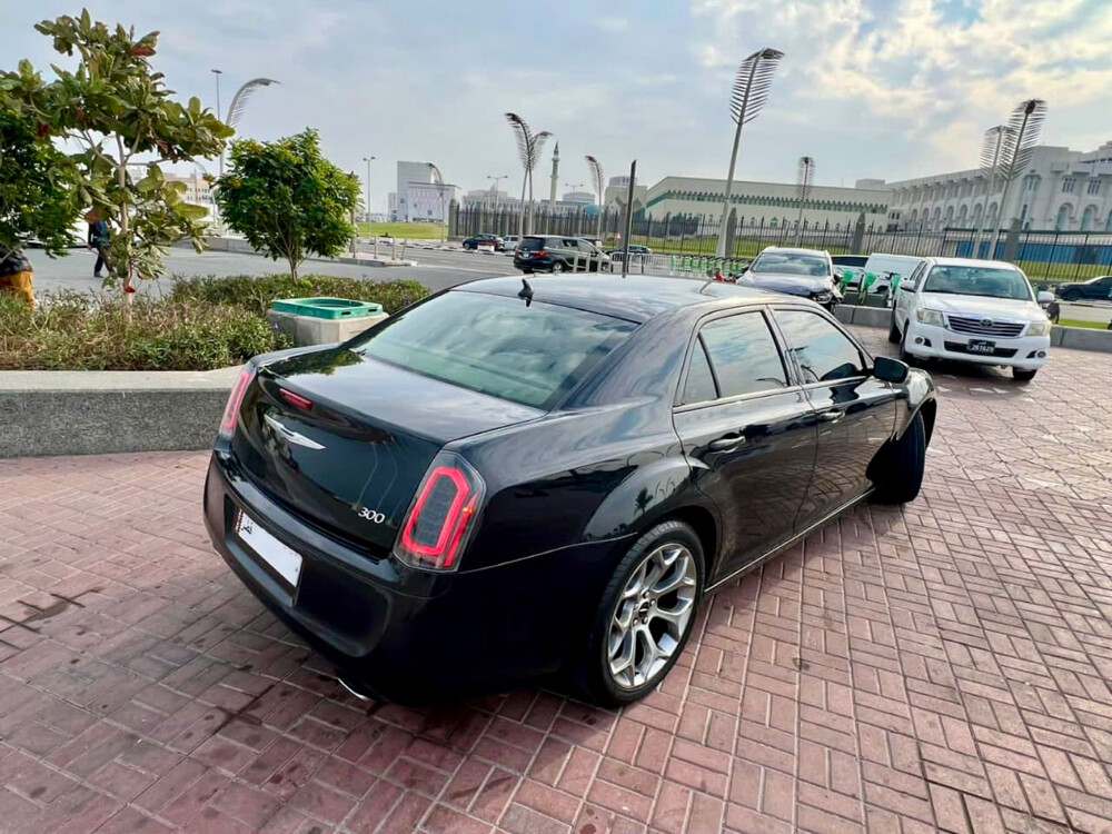 كرايسلر سي ٣٠٠ - 6
