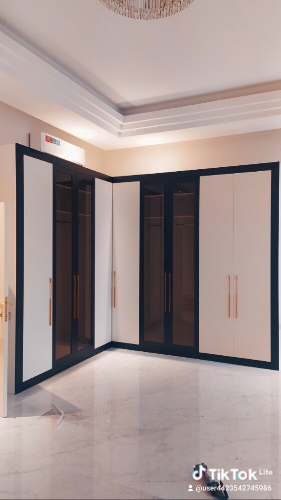 Carpenter, aluminium glass work - 3