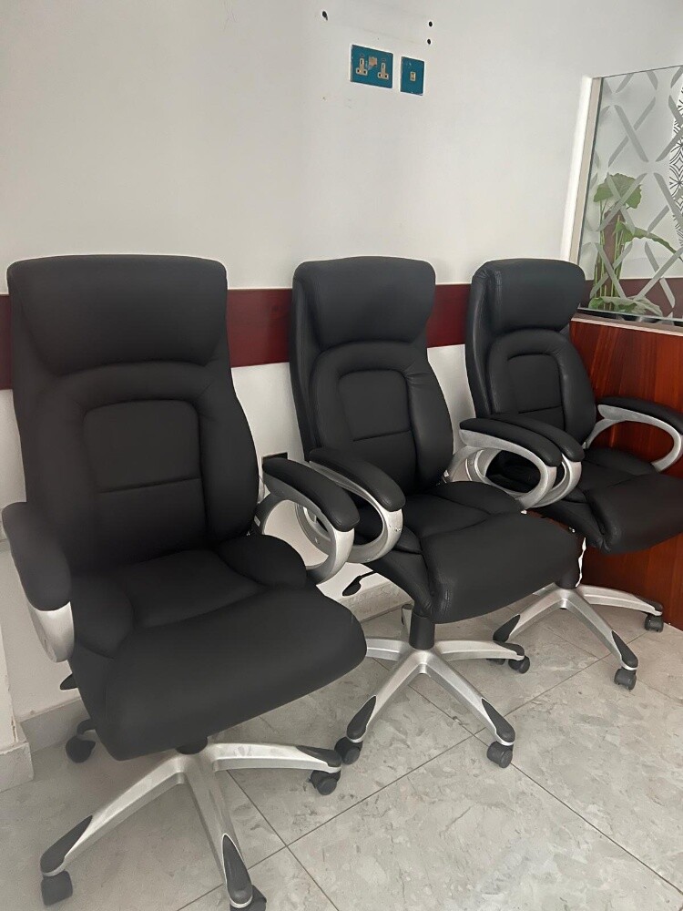 Used office furniture buy sell - 13