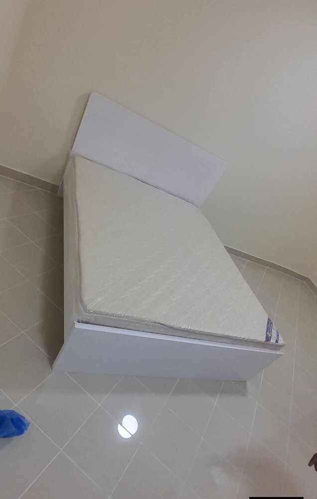 Bed or cabinet furniture item - 14