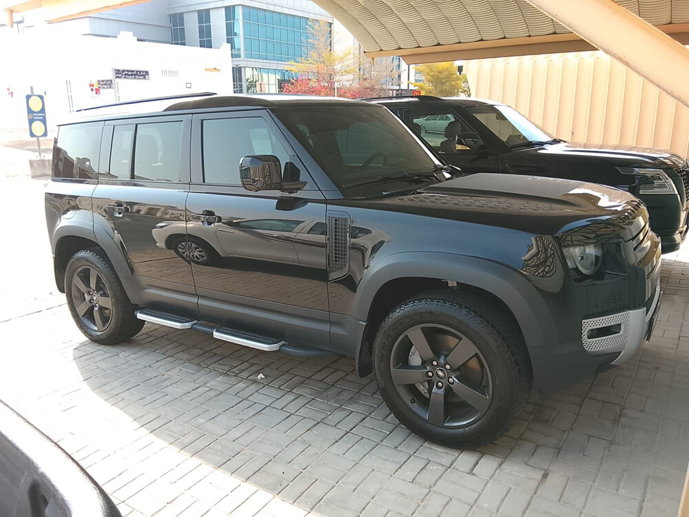  دفندر اتش اس اي ١١٠ - 1