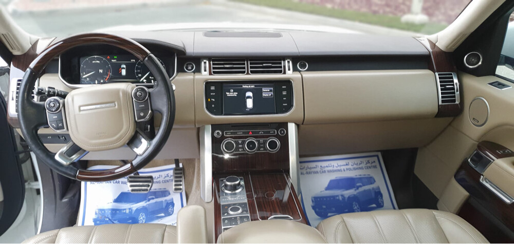 Land Rover Vogue Autobiography — photo 11 for sale in Qatar