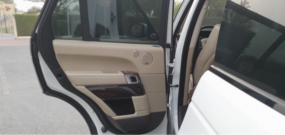 Land Rover Vogue Autobiography — photo 9 for sale in Qatar