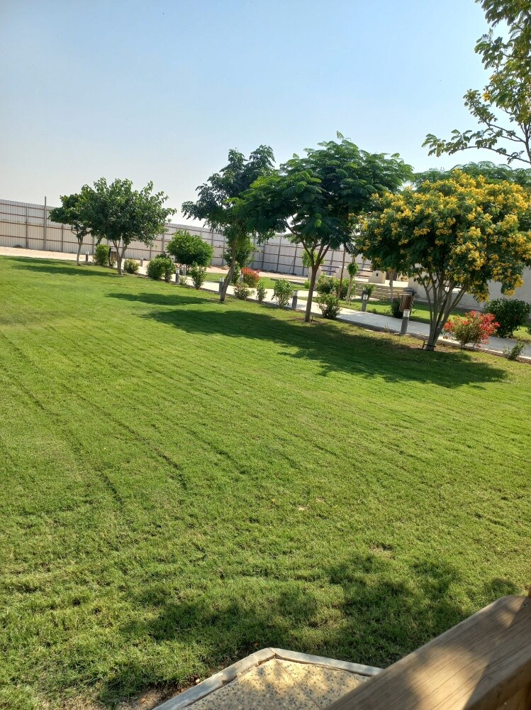 مزارع ومنسق حدائق - 2