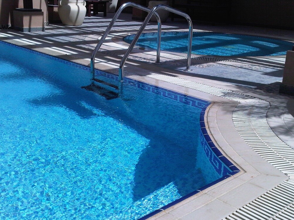 Swimming Pools & Water Featutes - 11