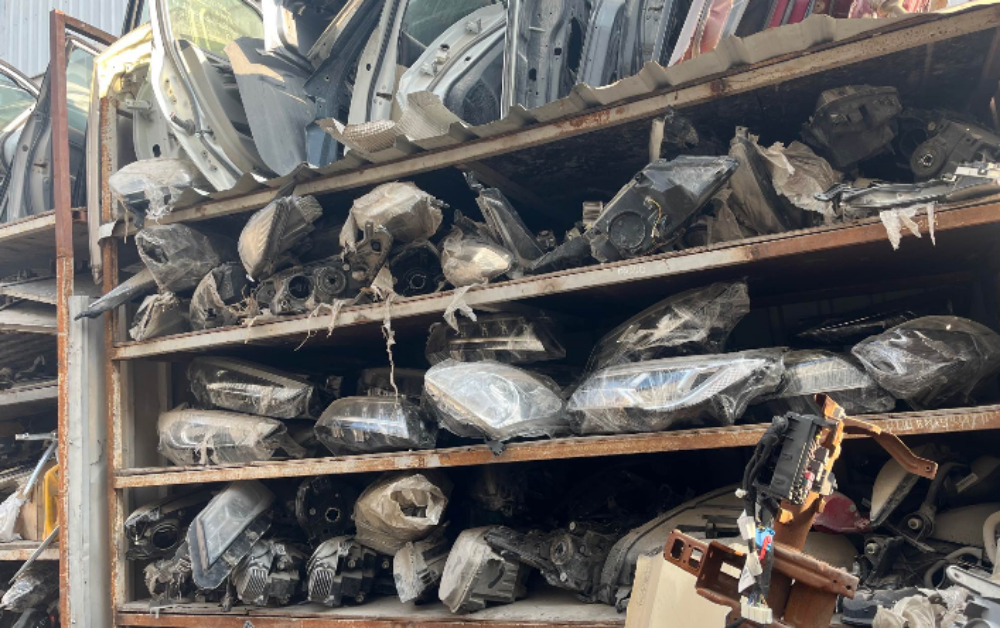 all cars spare parts with fixing. - 13