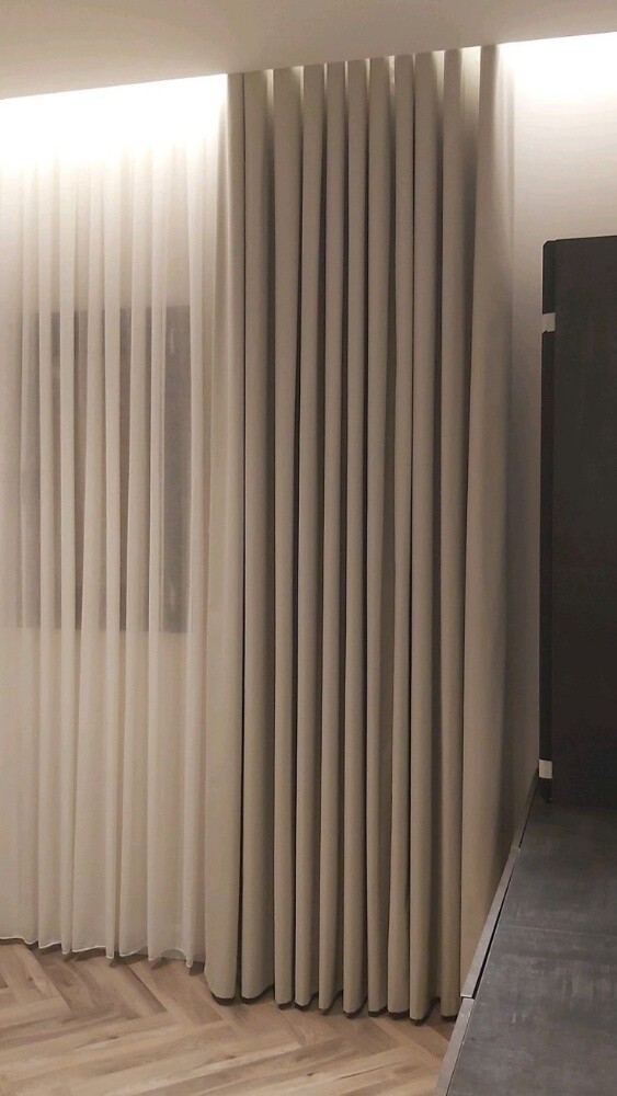 Wavy curtains. - 10