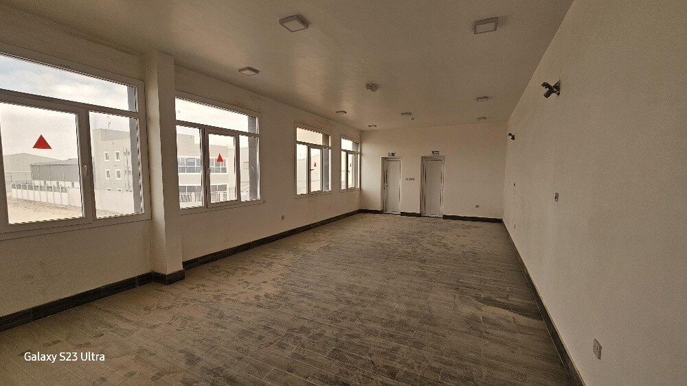 For Rent Food Store Baraka Al Awa - 5