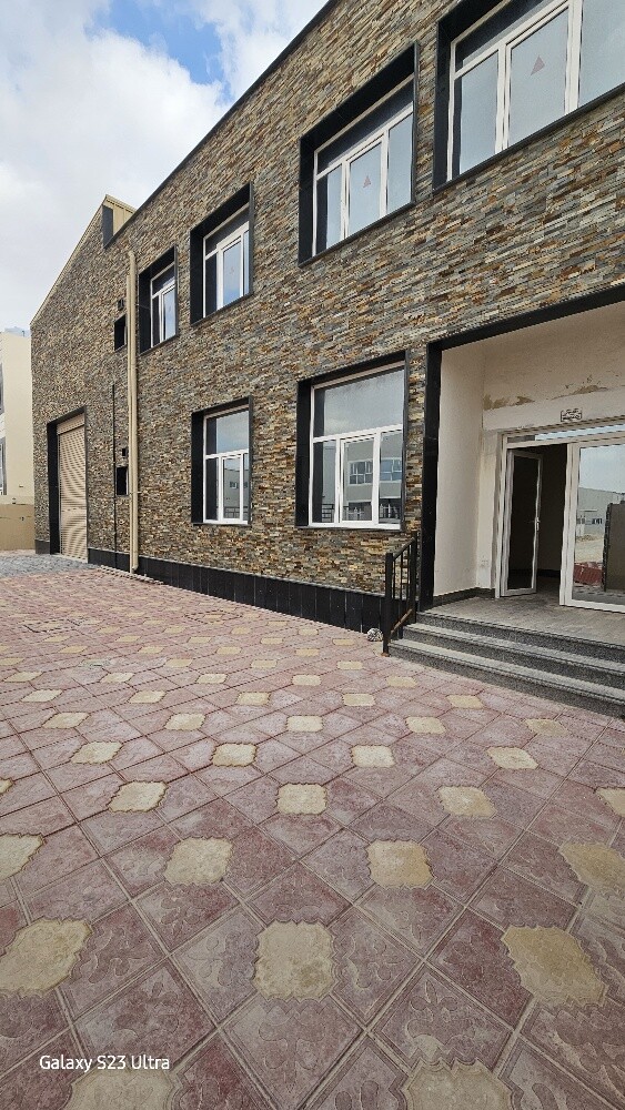 For Rent Food Store Baraka Al Awa - 2