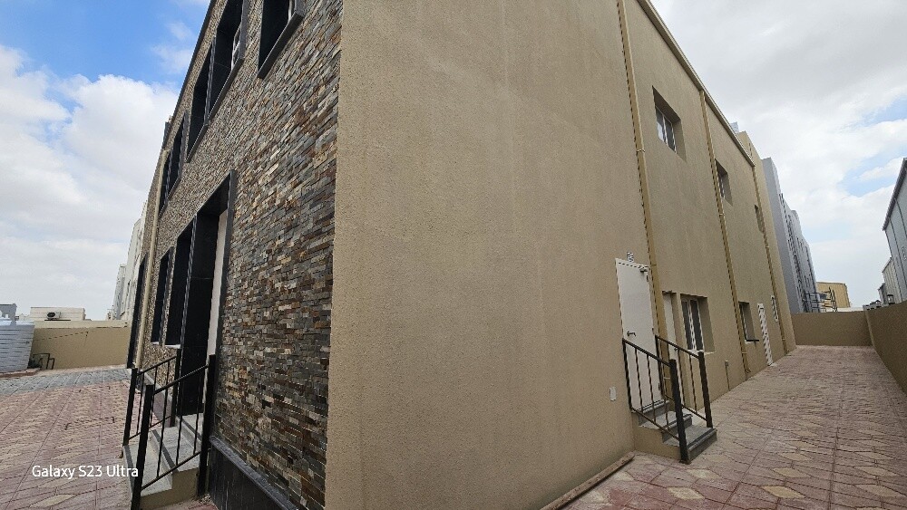 For Rent Food Store Baraka Al Awa - 7