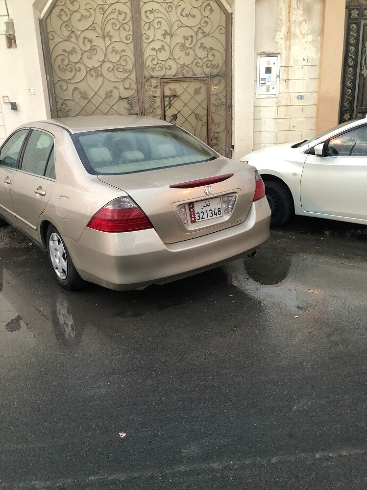 شاب سوداني لديه سيارة توصيل - 1