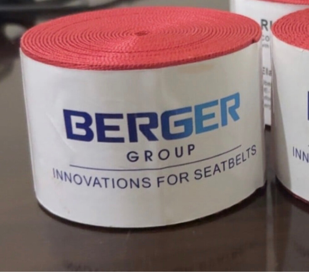 Red Seatbelts ( 3 pieces) - 2