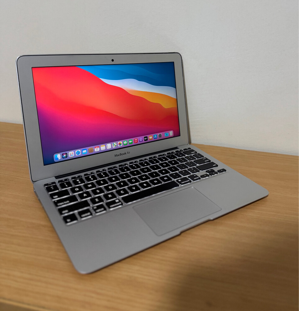 MacBook Air core i5 , - 2