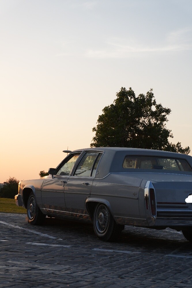 Cadillac Brougham1987 - 3