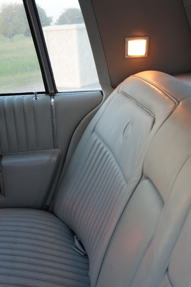 Cadillac Brougham1987 - 7