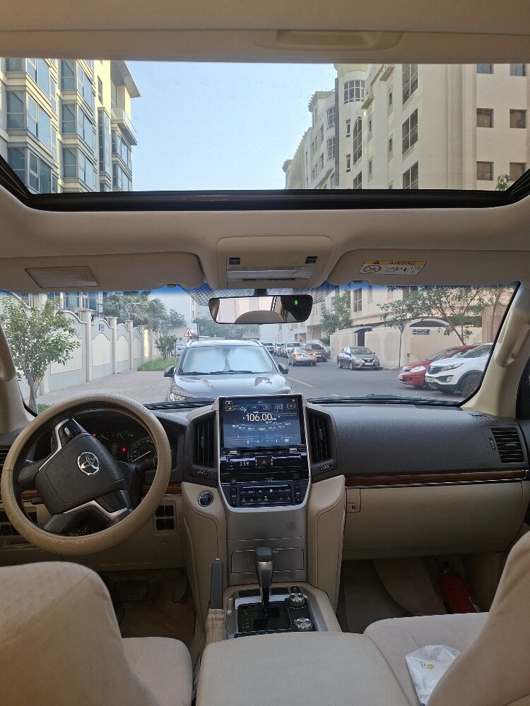 GXR 2018 low mileage 105k — photo 3 for sale in Qatar