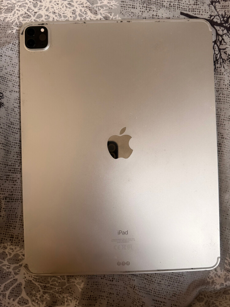 Apple IPad Pro 12.9 4th Gen + Acc - 6