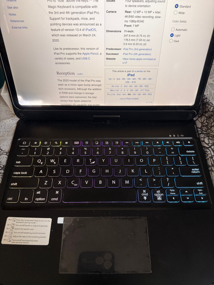 Apple IPad Pro 12.9 4th Gen + Acc - 12
