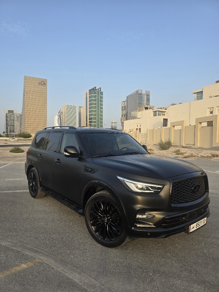 infiity QX 80 black edition - 1