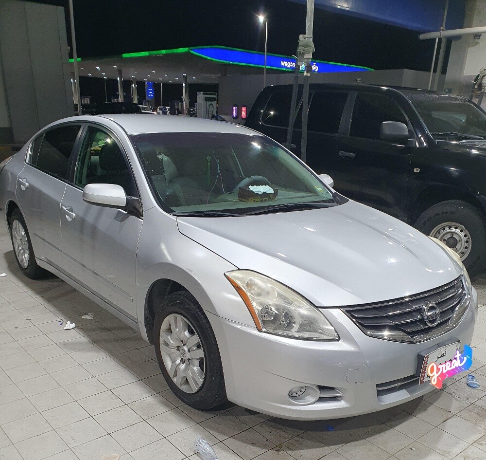 Altima low maintenance car - 1