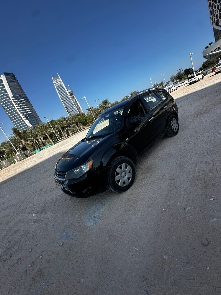 Mitsubishi Outlander - 3