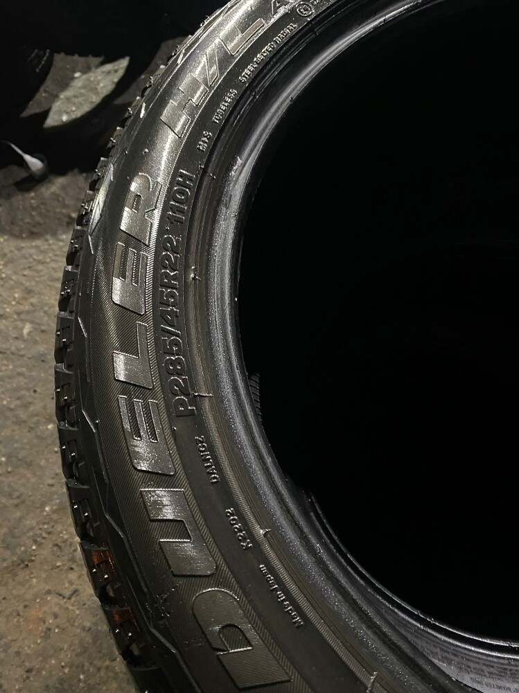 285/45/22" Bridgeston brand - 6