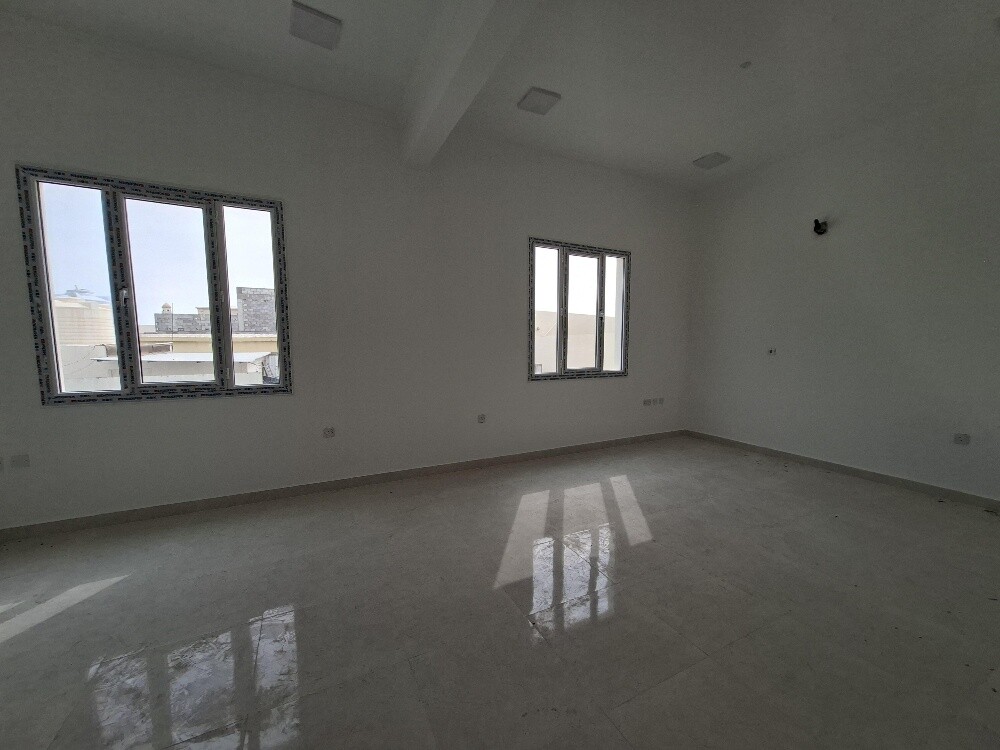 *Large, brand new villa for sale - 7