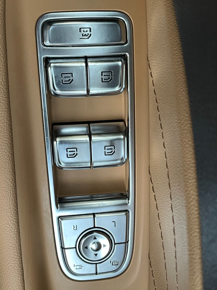 Hongqi Ousado 2024 40TD — photo 15 for sale in Qatar