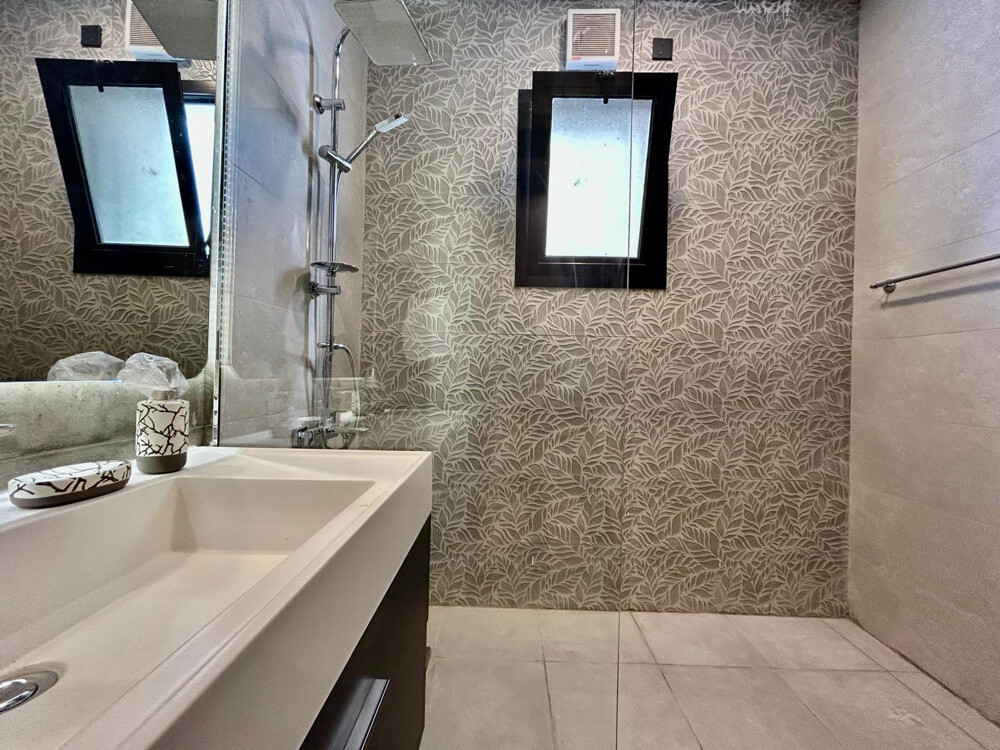 LUXURY VILLA  - 15