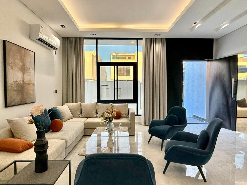 LUXURY VILLA  - 1